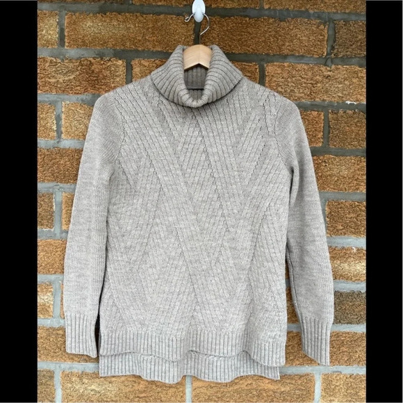 Vince.Traveling Ribbed Turtle Neck Sweater XS - Picture 1 of 12